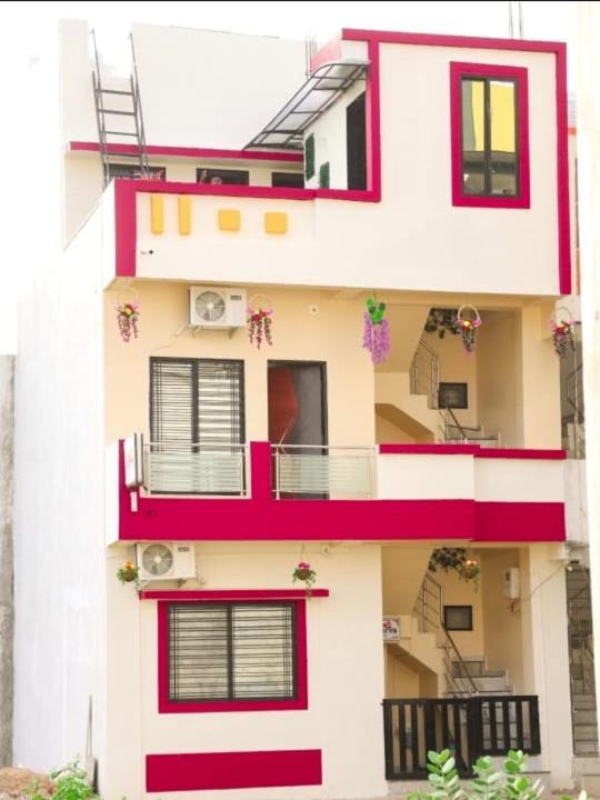 Jai Swaminarayan Delux Homestay Garudeshwar エクステリア 写真
