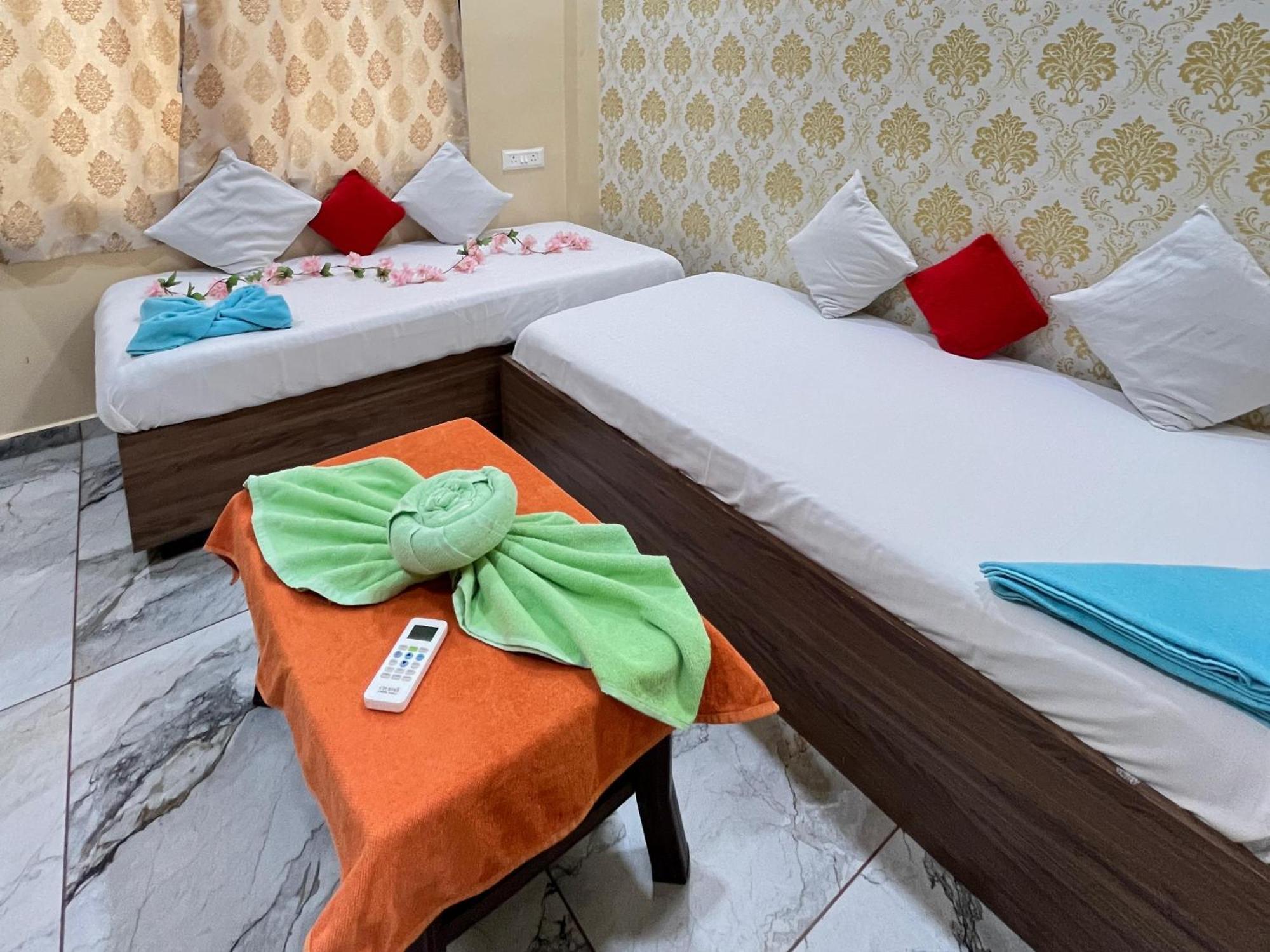 Jai Swaminarayan Delux Homestay Garudeshwar エクステリア 写真