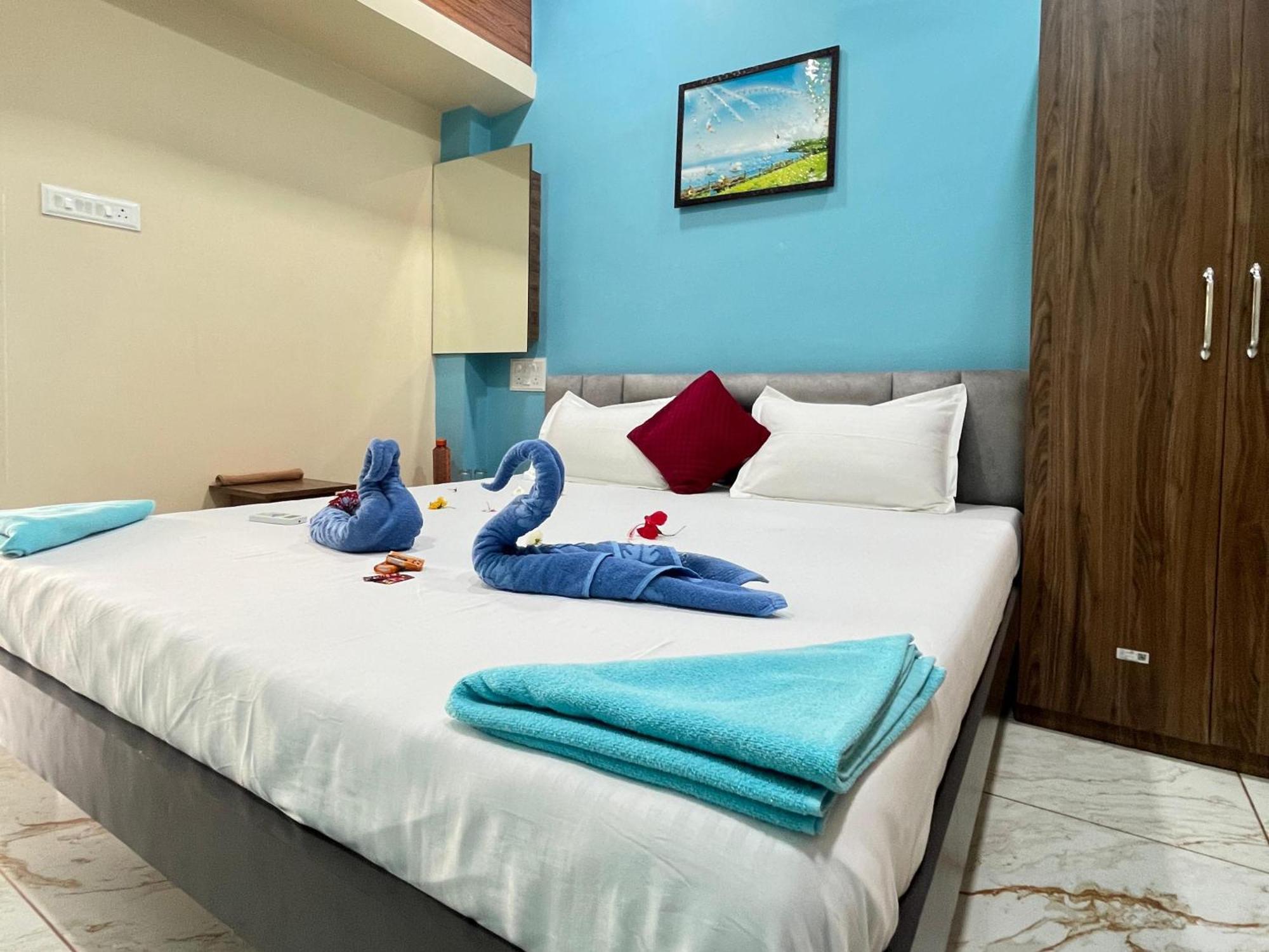 Jai Swaminarayan Delux Homestay Garudeshwar エクステリア 写真